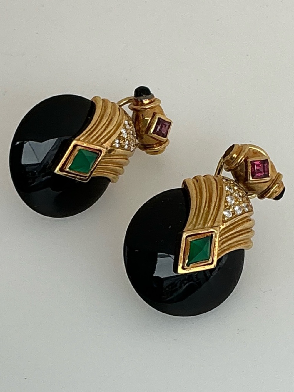 Vintage Style Black Cabochon Gold Tone Clip Earrings Rhinestone Statement - Picture 6 of 7